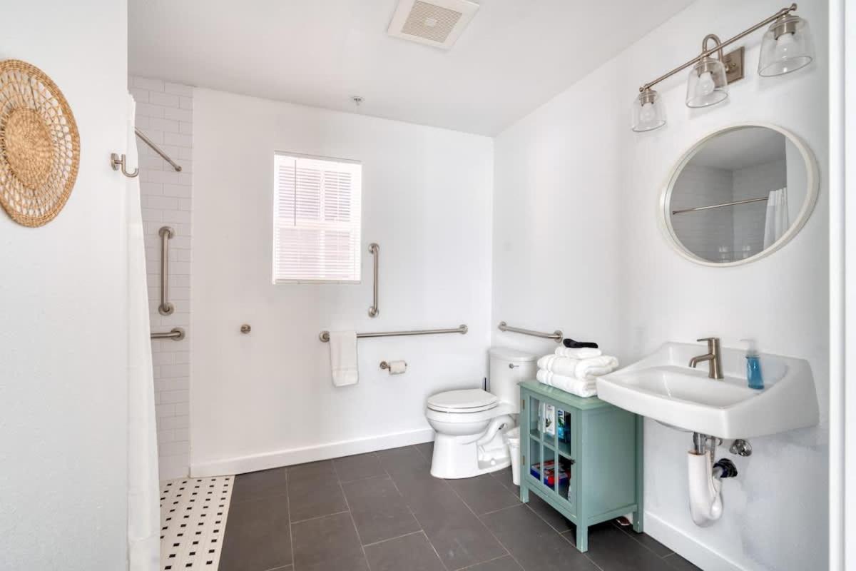 - Urban - Breweries & Local Eateries Apartment